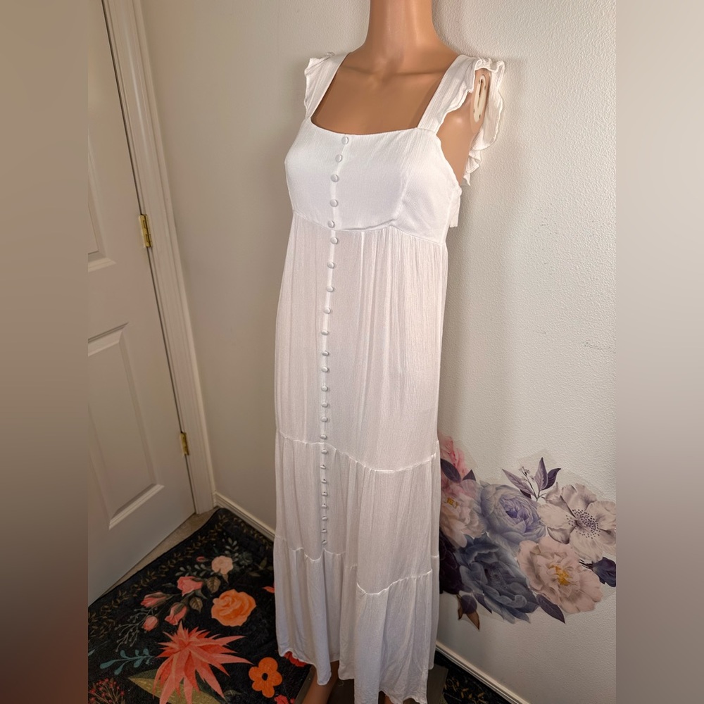 New BB Dakota by steve madden Ready or Yacht dress in white flowy summer maxi - Picture 6 of 7